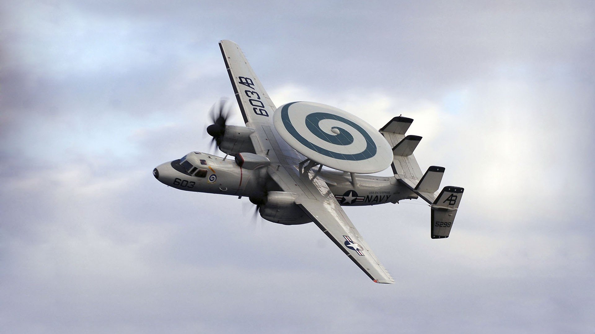 开云在线直播-库里外线连续命中勇士再度逆转取胜，库里又创一神迹!仅用22场命中就100记三分